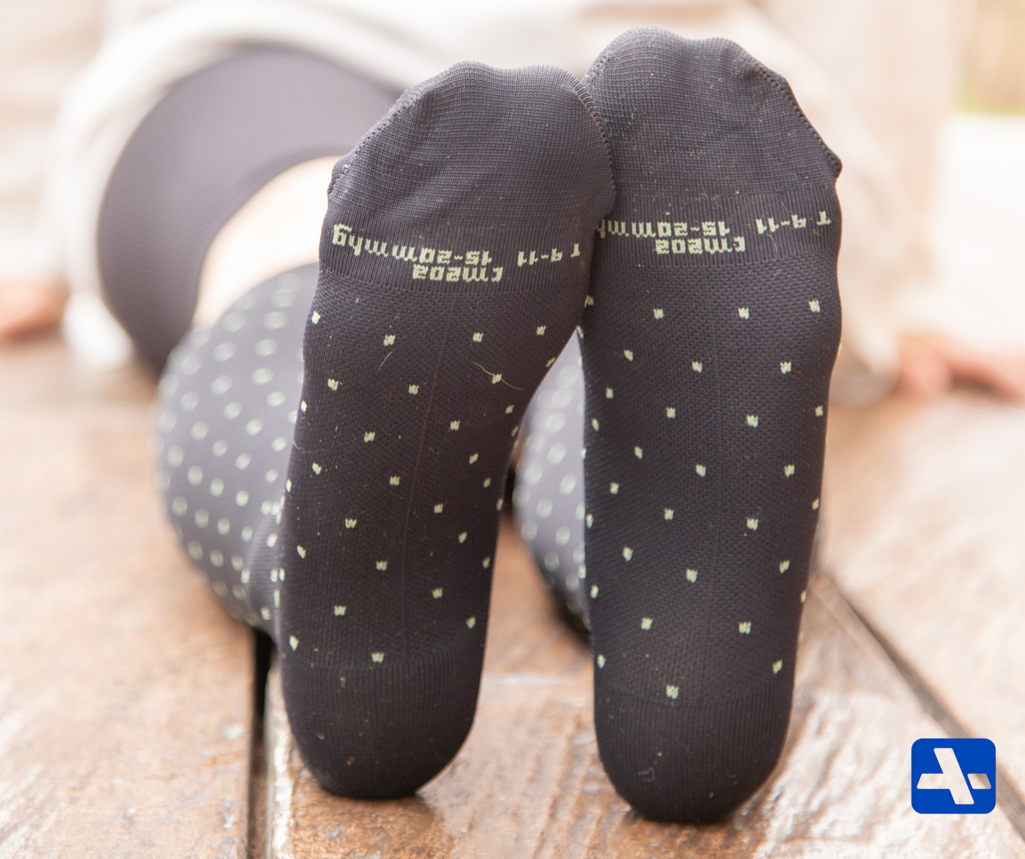 Compression Socks with Dotted Design – Microfiber